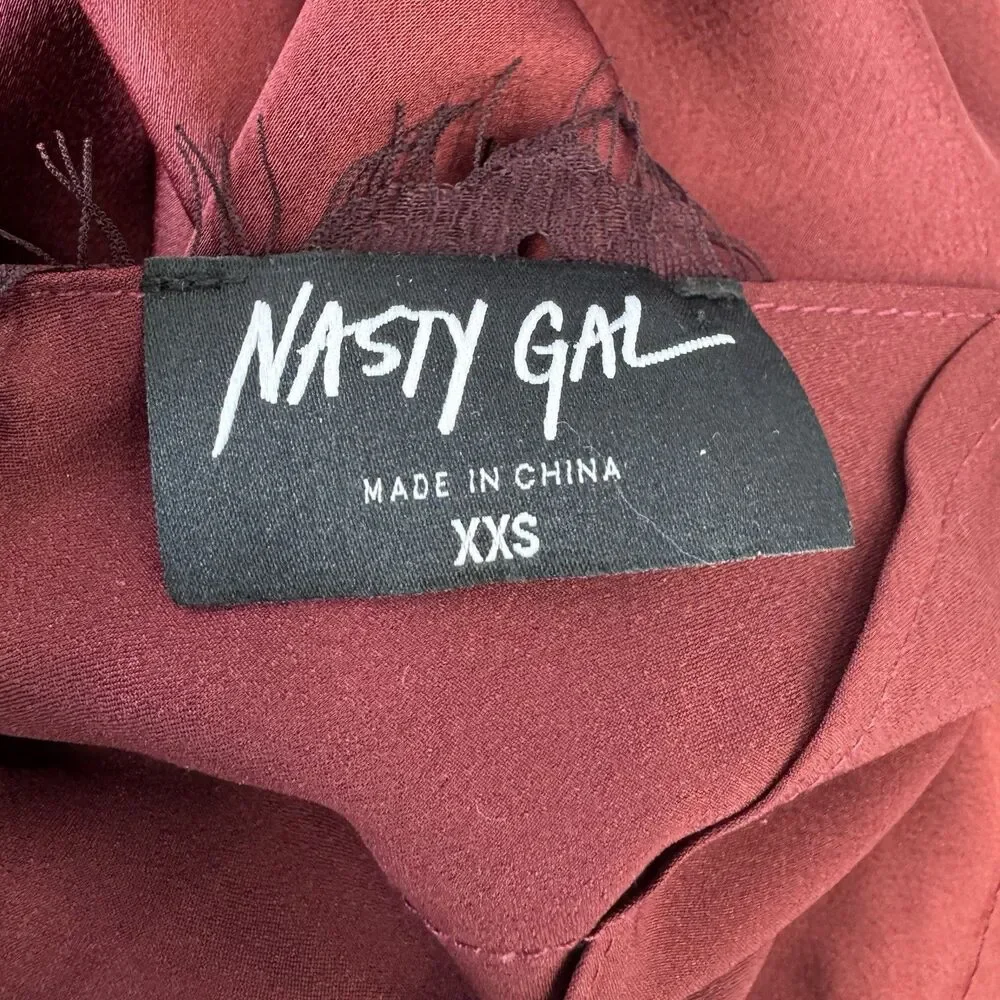 Nasty Gal Burgundy Satin Wide Leg Jumpsuit Lace Trim PTP 16 Open Back XXS Slit - Picture 12 of 16